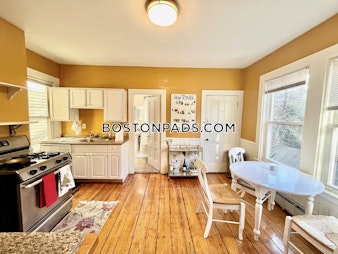 Delle Ave. Roxbury Crossing