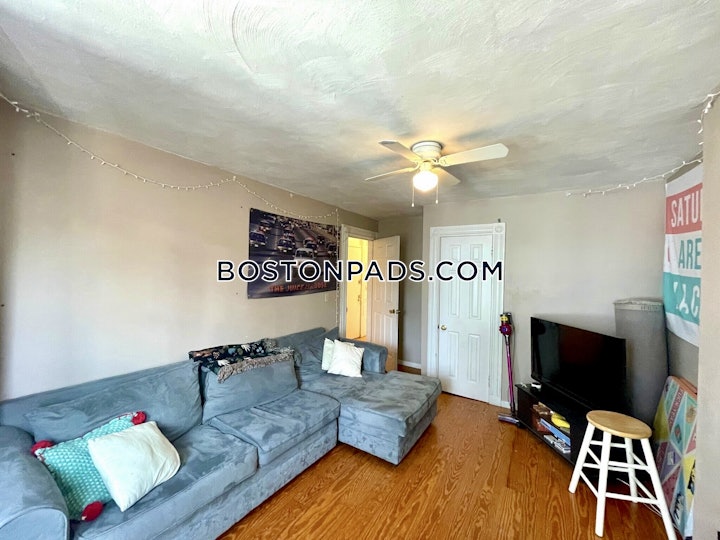 mission-hill-3-beds-1-bath-boston-4950-8010769 