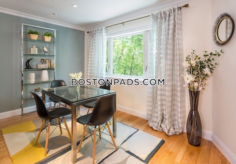 Beacon St. Brookline photo 10