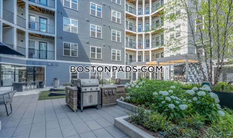 Revolution Dr., Somerville