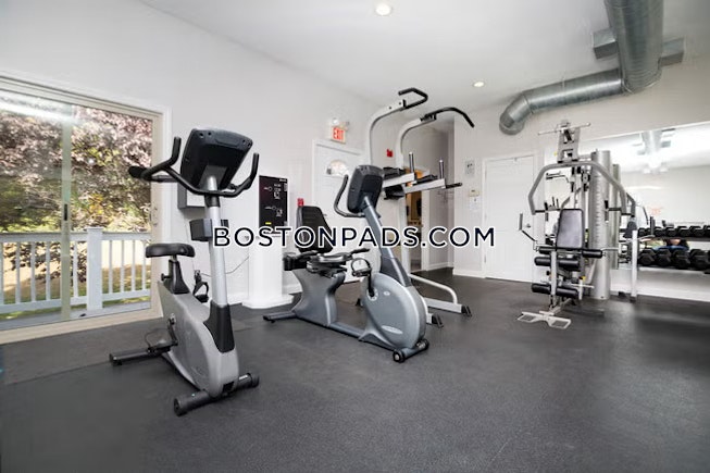 Beverly - $2,300+ /mo