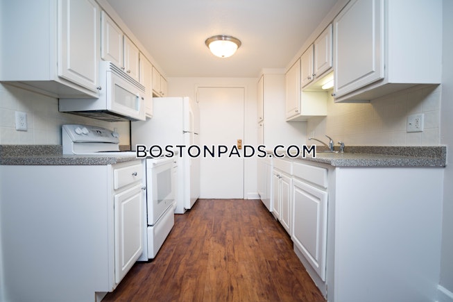 Beverly - $2,300+ /mo