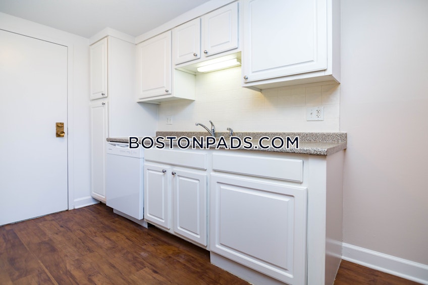 Beverly - $2,450+ /month