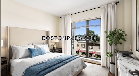 Rantoul St. Beverly photo 8