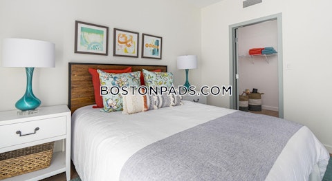 Rantoul St. Beverly photo 4