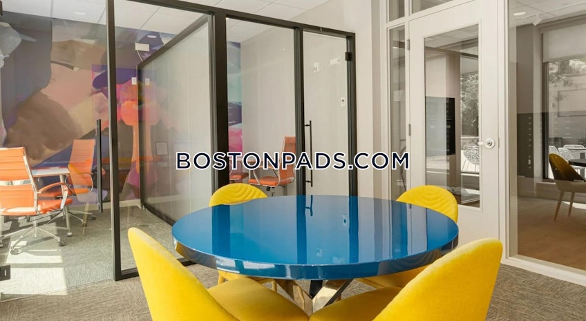 Beverly - $3,171+ /month