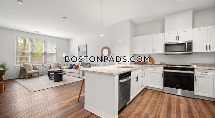 Wall St., Foxborough