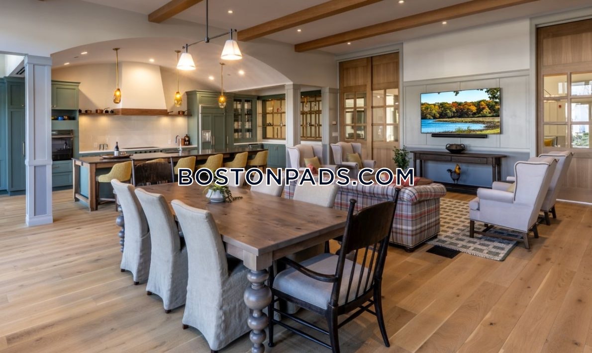 Framingham - 3 Beds, 2 Baths