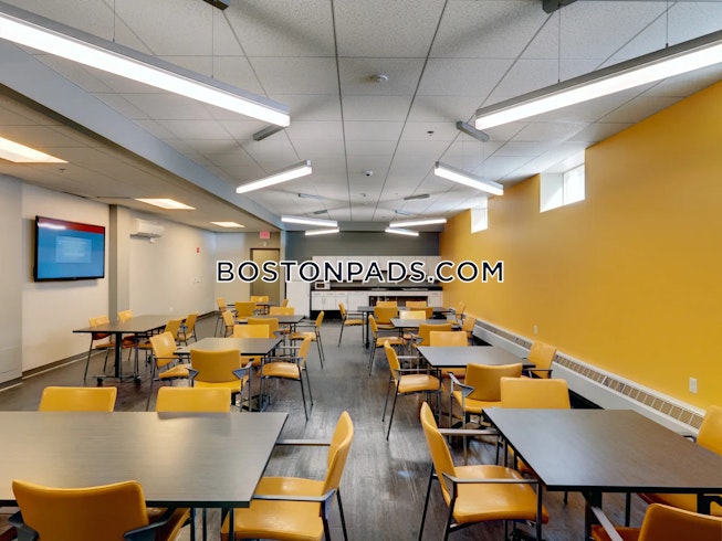 Framingham - $1,705+ /mo