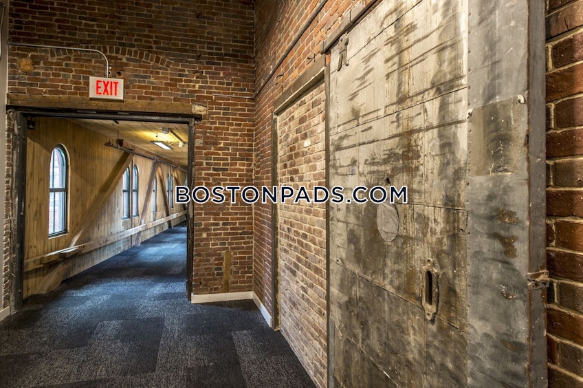 Lowell - $2,499+ /month