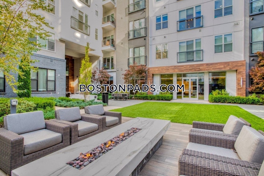 Medford - $2,995+ /month