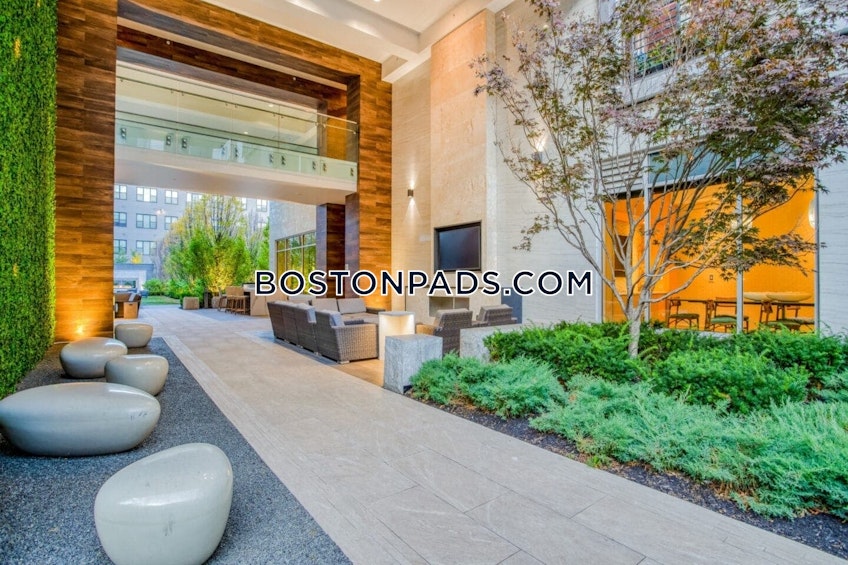 Medford - $2,995+ /month