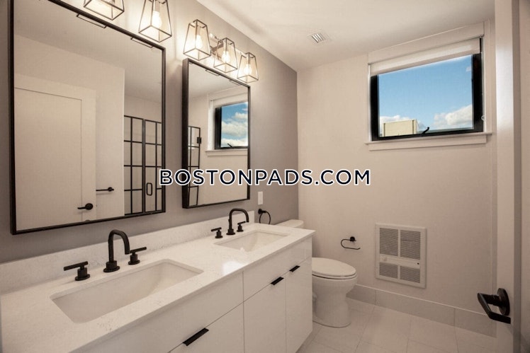 Washington St., Melrose