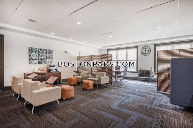 Melrose - $3,619+ /mo