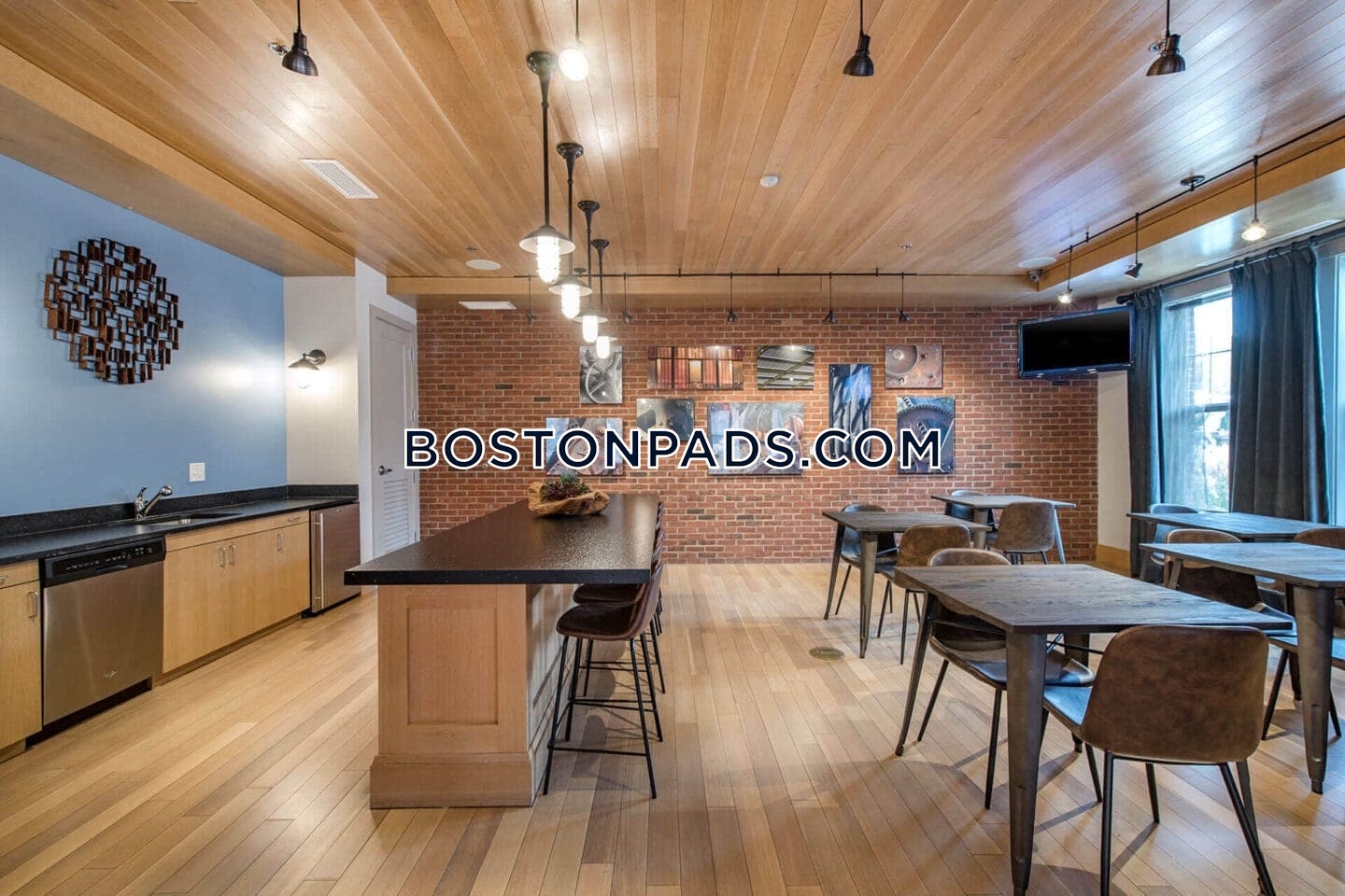 Melrose - 1 Beds, 1 Baths