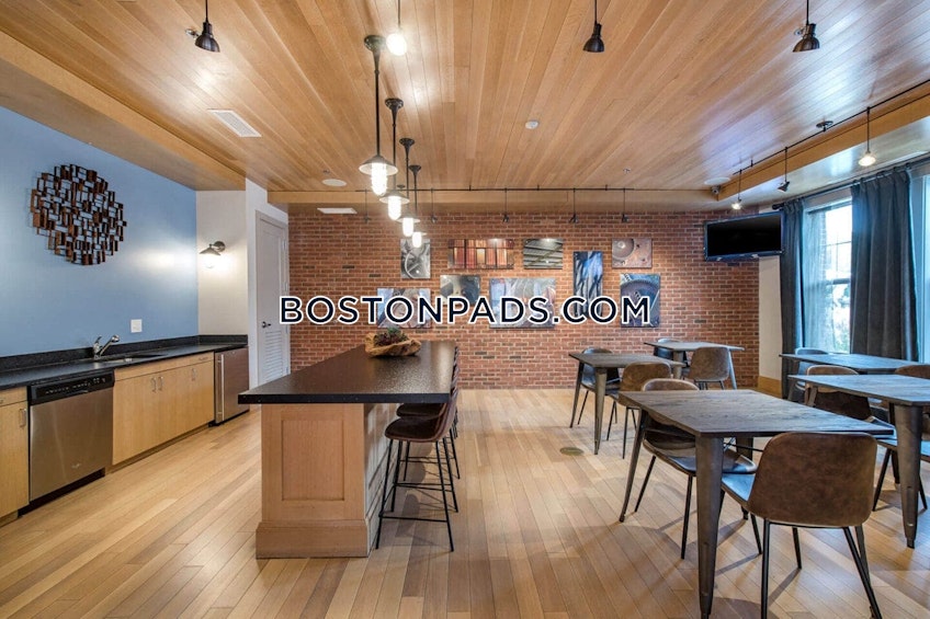 Melrose - $4,571+ /month