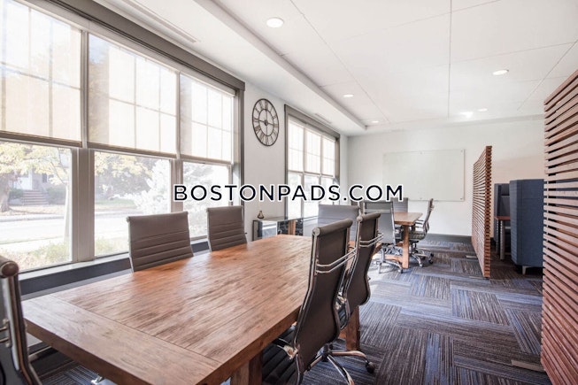 Melrose - $2,555+ /mo