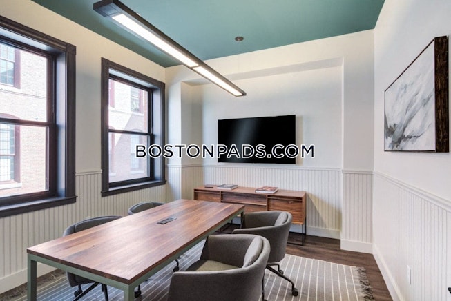 Melrose - $3,619+ /mo