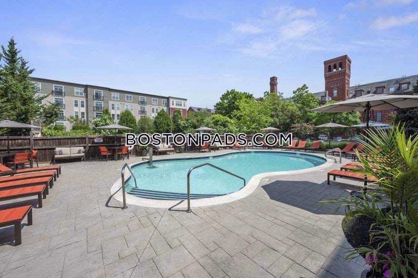 Melrose - $4,925+ /month