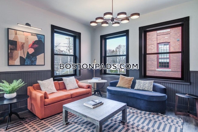 Melrose - $2,555+ /mo