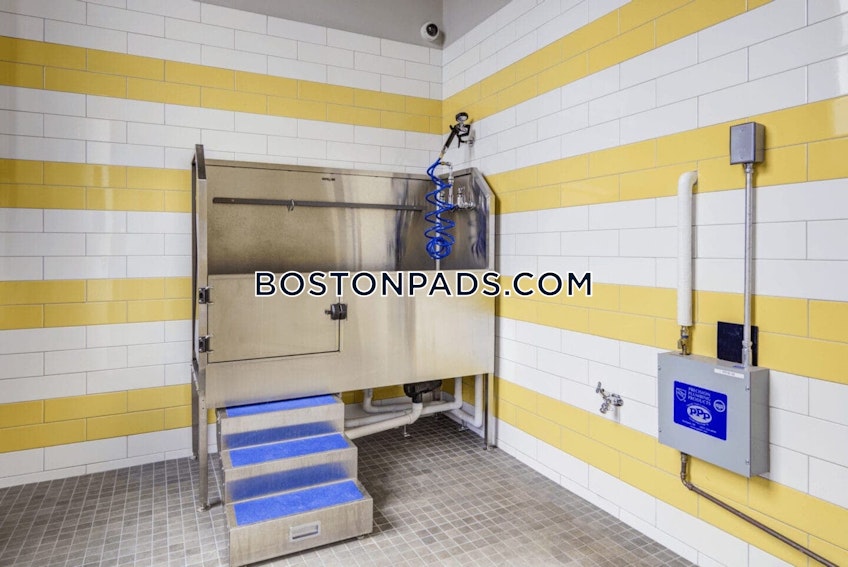 Melrose - $3,619+ /month