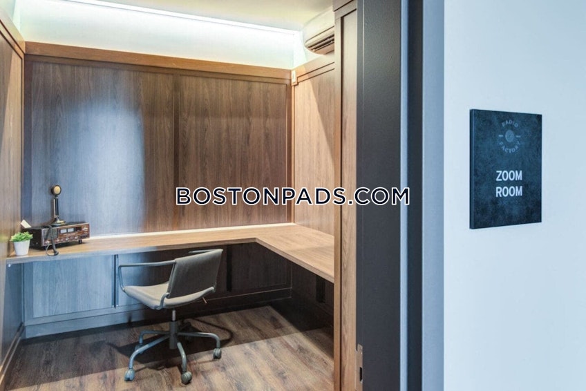 Melrose - $4,925+ /month