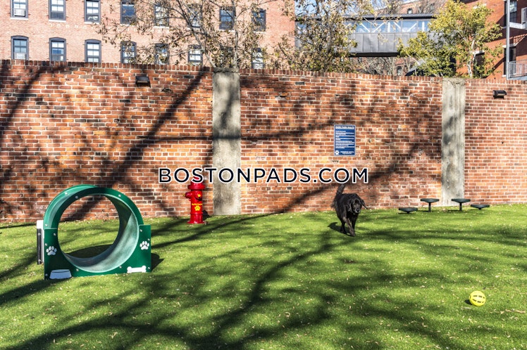 Crowninshield St., Peabody