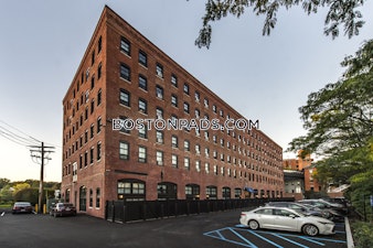 Crowninshield St. Peabody