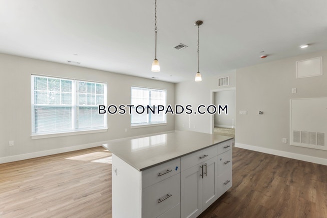 Randolph - $2,090+ /mo