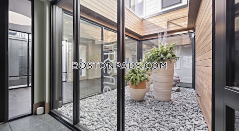 Gibson Way. Revere photo 34