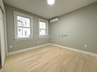 Brentwood St. Boston