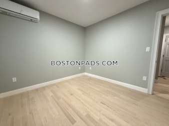 Brentwood St. Boston