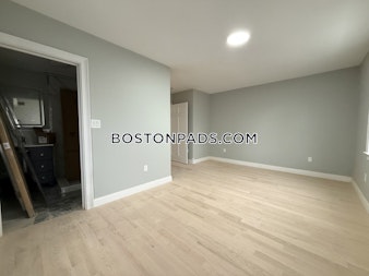 Brentwood St. Boston