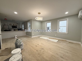 Brentwood St. Boston