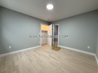 Brentwood St. Boston