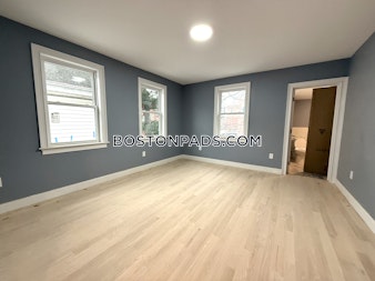 Brentwood St. Boston