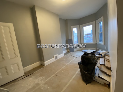 Wigglesworth St. Roxbury Crossing photo 27