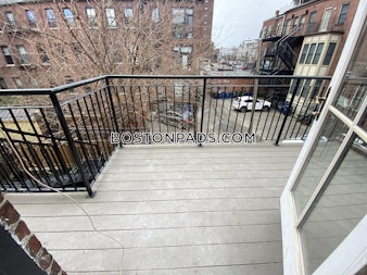 Wigglesworth St. Roxbury Crossing