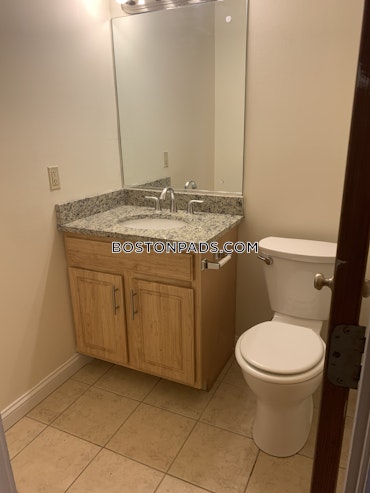 Boston - 2 Beds, 2 Baths