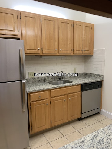 Boston - 2 Beds, 2 Baths