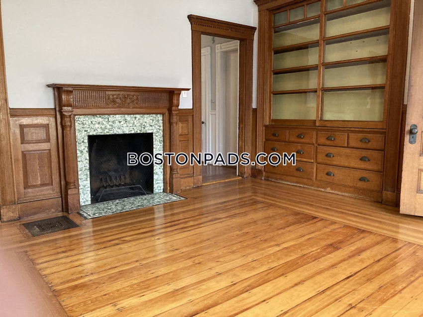 BOSTON - ROXBURY - 3 Beds, 1 Bath - Image 46