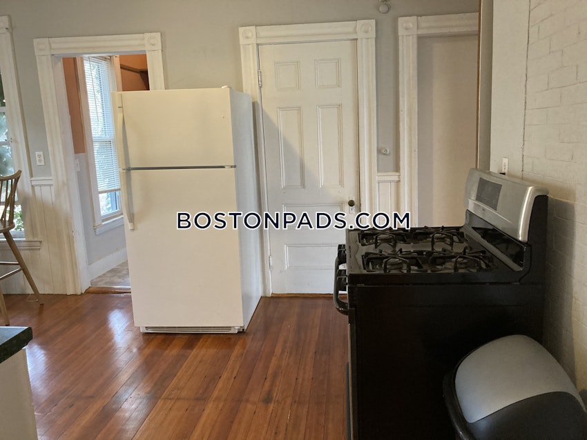 BOSTON - ROXBURY - 3 Beds, 1 Bath - Image 45