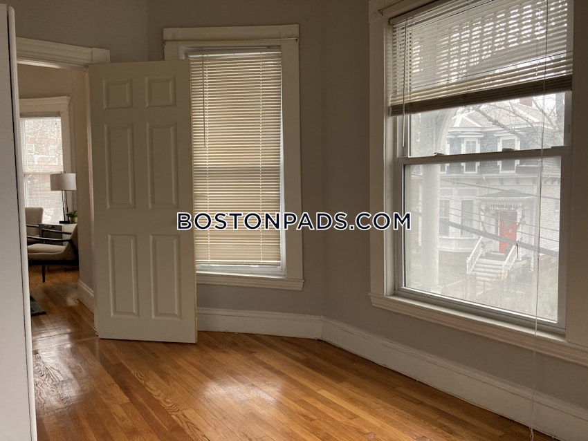 BOSTON - ROXBURY - 3 Beds, 1 Bath - Image 41