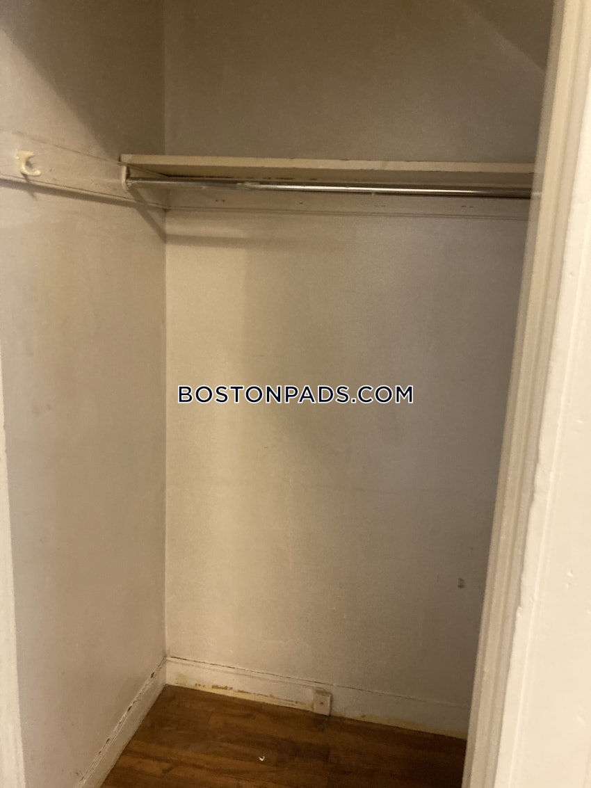 BOSTON - ROXBURY - 3 Beds, 1 Bath - Image 37