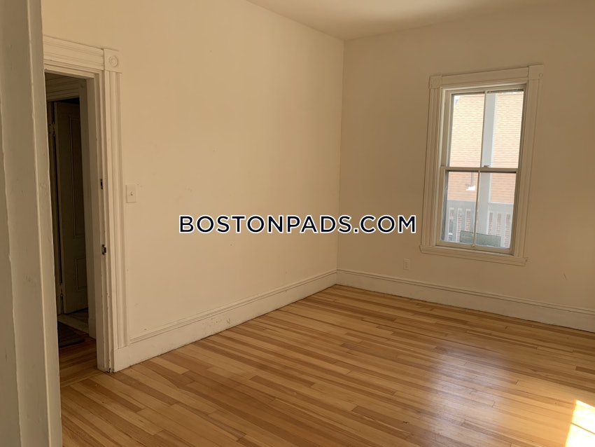 BOSTON - DORCHESTER/SOUTH BOSTON BORDER - 4 Beds, 1 Bath - Image 30