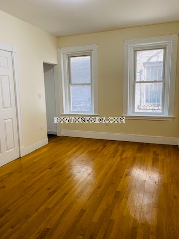 Boston - 3 Beds, 1 Baths