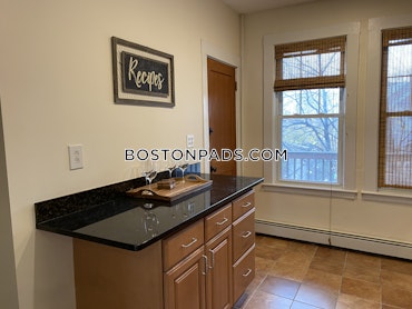 Boston - 2 Beds, 1 Baths