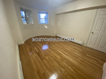 Boston - 3 Beds, 1 Baths