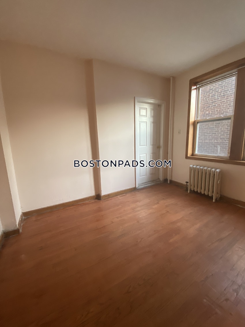 BOSTON - ALLSTON - 2 Beds, 1 Bath - Image 7