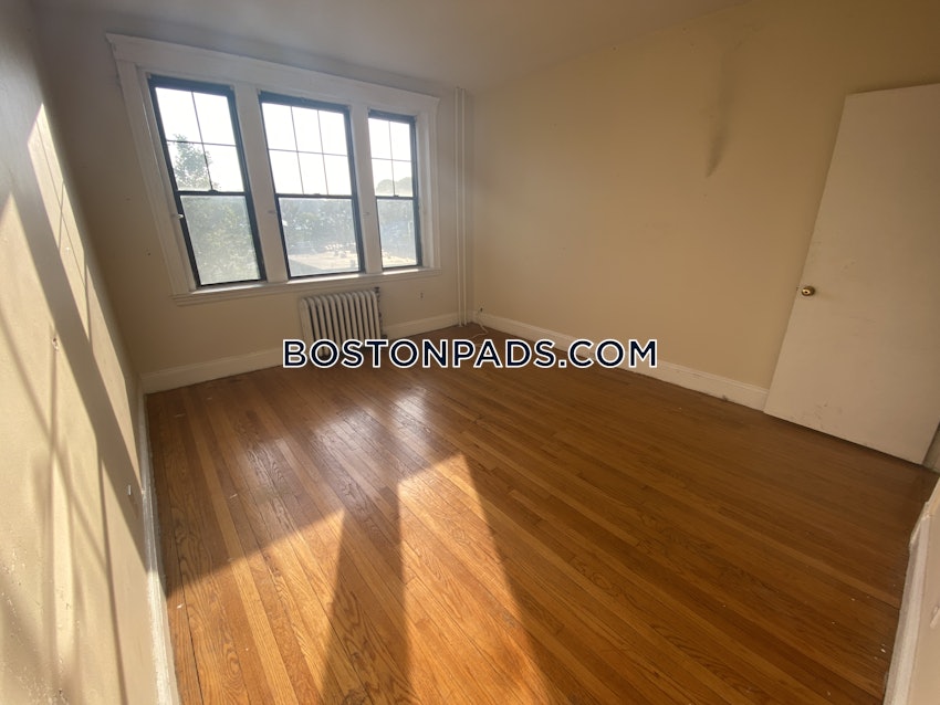 BOSTON - BRIGHTON - CLEVELAND CIRCLE - 3 Beds, 1 Bath - Image 48